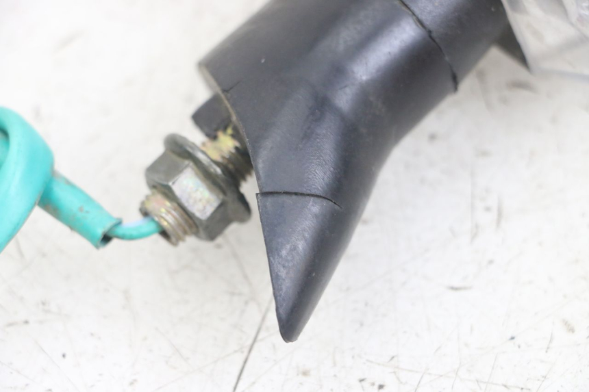 photo de ACHTERRECHTS KNIPPERLICHT SYM CROX 4T 50 (2016 - 2023) - Staat van het oppervlak