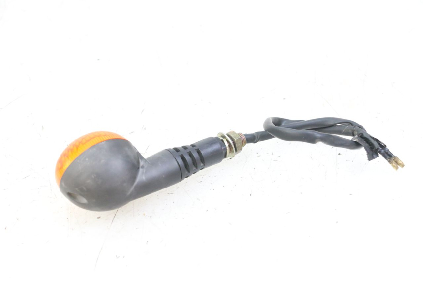 photo de ACHTERRECHTE KNIPPERLICHT DAELIM BESBI 125 (2007 - 2008) - Bevestigingspunten