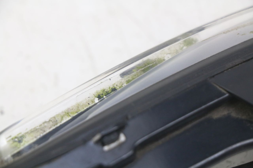 photo de ACHTERRECHTE KNIPPERLICHT PEUGEOT DJANGO 2T 50 (2014 - 2019) - Bevestigingspunten