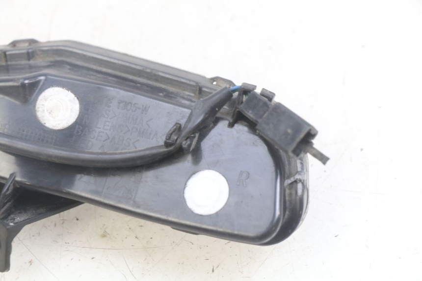 photo de ACHTERRECHTE KNIPPERLICHT PEUGEOT DJANGO 4T 50 (2014 - 2019) - Zoom op gebruiksstaat