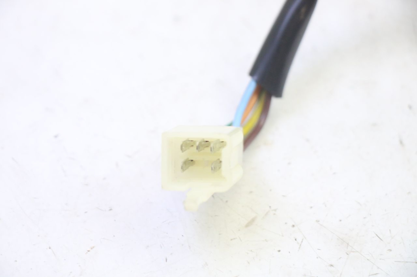 photo de ACHTERRECHTE KNIPPERLICHT BTC FELICE SPORT 50 - Bevestigingspunten