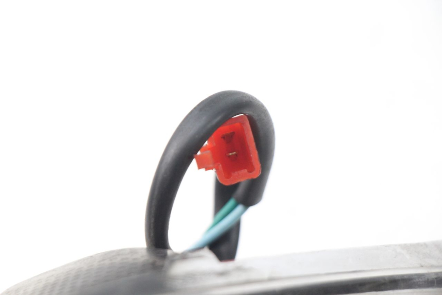 photo de ACHTERRECHTE KNIPPERLICHT SYM FIDDLE 3 III 125 (2014 - 2020) - Detail van het onderdeel