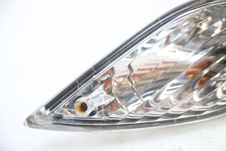 photo de ACHTERRECHTS KNIPPERLICHT SYM FIDDLE 3 III 50 (2014 - 2020) - Detail van het onderdeel