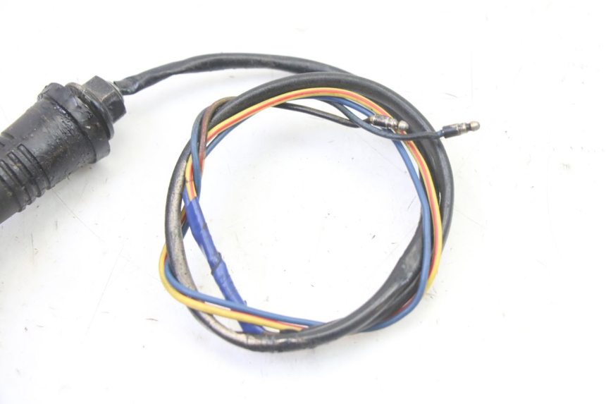 photo de ACHTERRECHTE KNIPPERLICHT YAMAHA FJ 36Y 1100 (1984 - 1985) - Bevestigingspunten