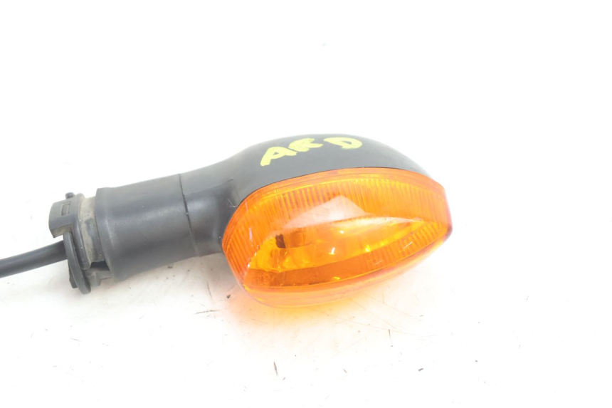 photo de ACHTERRECHTE KNIPPERLICHT YAMAHA FZ8 800 (2010 - 2016) - Detail van het onderdeel