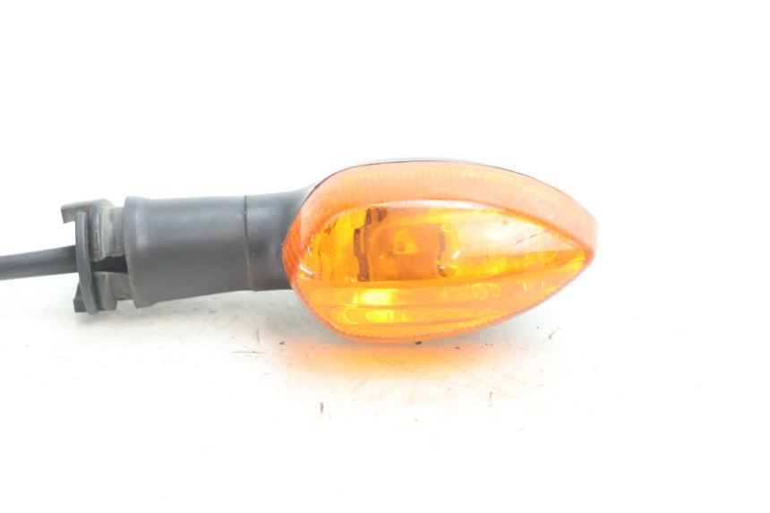 photo de ACHTERRECHTE KNIPPERLICHT YAMAHA FZ8 800 (2010 - 2016) - Zoom op gebruiksstaat