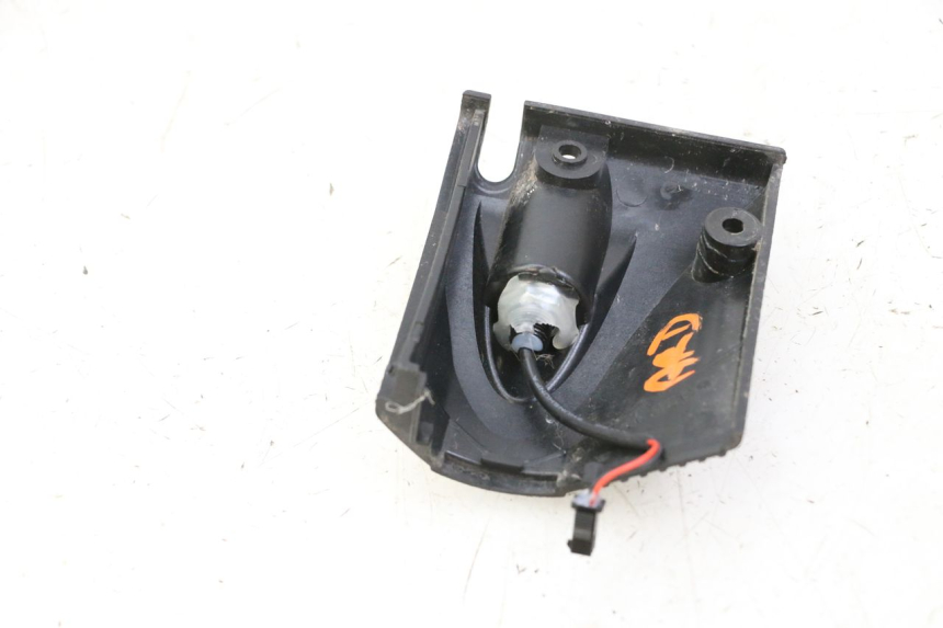 photo de ACHTERRECHTE KNIPPERLICHT KUKIRIN G2 MASTER 1 - Bevestigingspunten