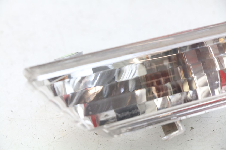 photo de ACHTERRECHTE KNIPPERLICHT PEUGEOT GEOPOLIS 400 (2007 - 2013) - Zoom op gebruiksstaat