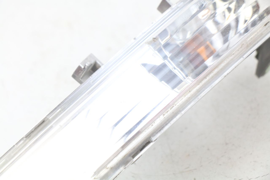 photo de ACHTERRECHTE KNIPPERLICHT PEUGEOT GEOPOLIS 400 (2007 - 2013) - Andere kijkhoek