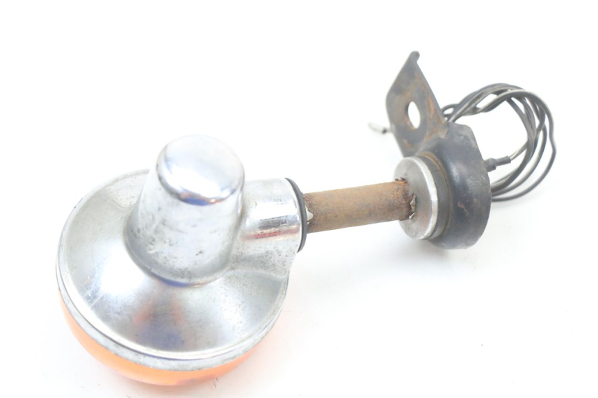 photo de ACHTERRECHTS KNIPPERLICHT SUZUKI GN 125 (1997 - 2000) - Andere kijkhoek