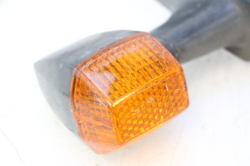photo de RECHTER ACHTERKNIPPERLICHT KAWASAKI GPX F ZX750F 750 (1986 - 1990) - Technische close-up