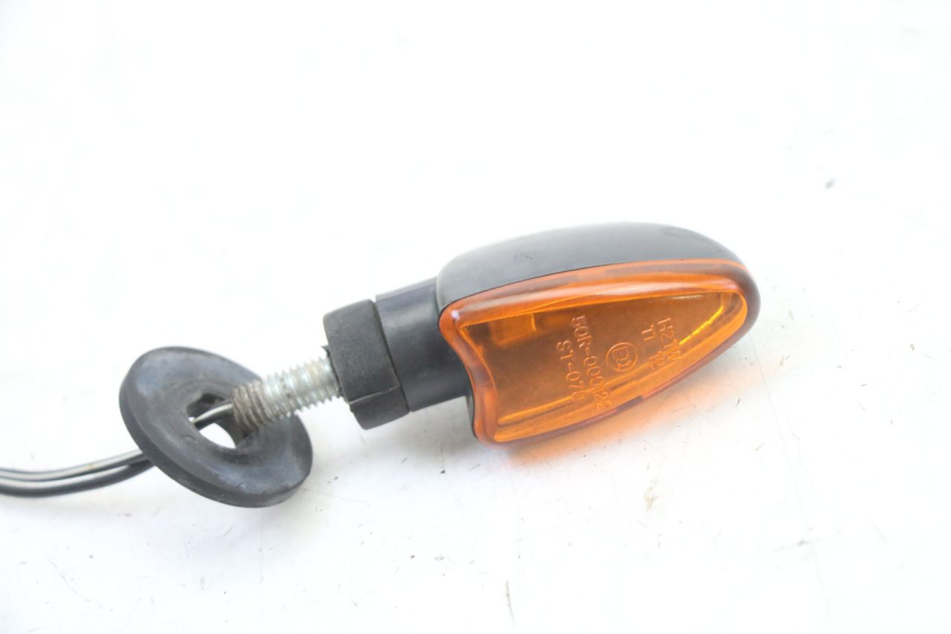 photo de ACHTERRECHTE KNIPPERLICHT SUZUKI GS GSE 500 (2001 - 2003) - Detail van het onderdeel