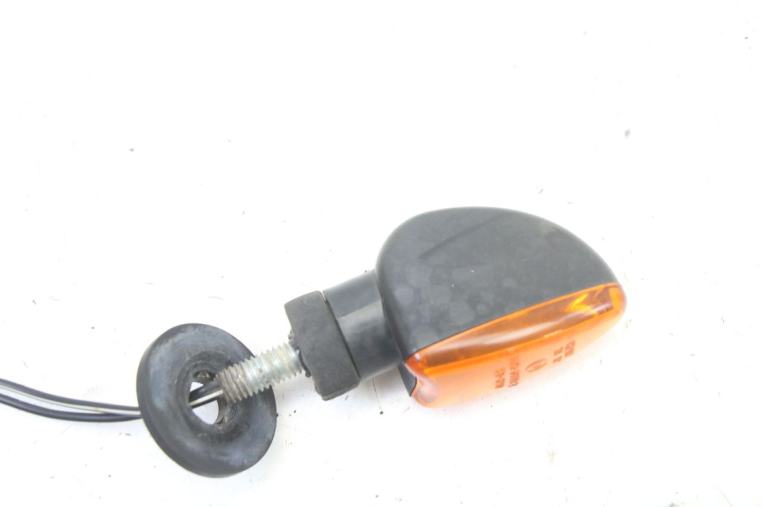 photo de ACHTERRECHTE KNIPPERLICHT SUZUKI GS GSE 500 (2001 - 2003) - Zoom op gebruiksstaat