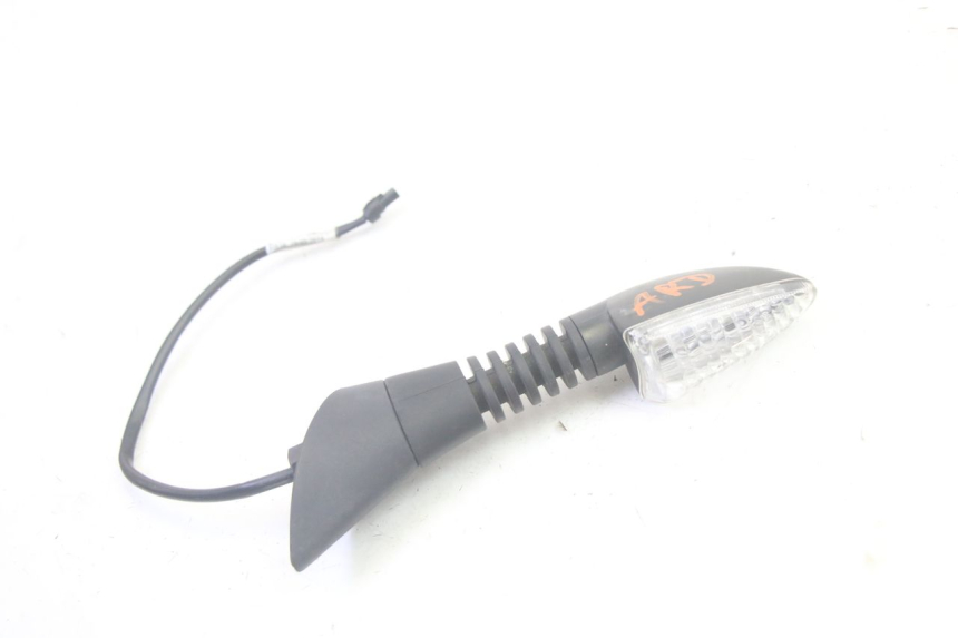 photo de ACHTERRECHTE KNIPPERLICHT PIAGGIO MP3 HPE 350 (2018 - 2020) - Hoofdaanzicht