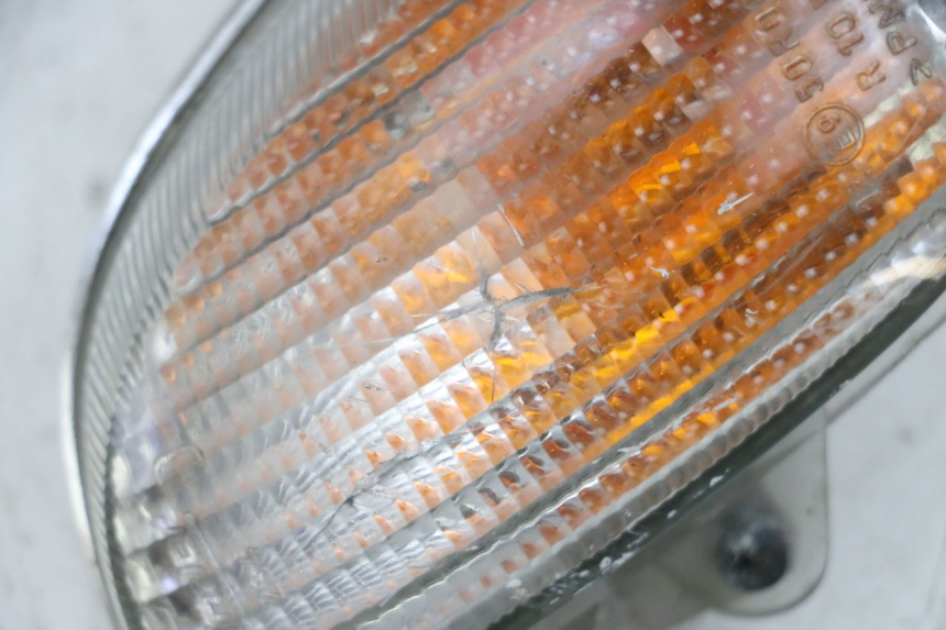 photo de ACHTERRECHTS KNIPPERLICHT YAMAHA NEO'S NEOS 2T 50 (1998 - 2007) - Bevestigingspunten