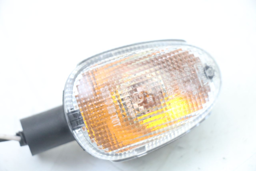 photo de ACHTERRECHTE KNIPPERLICHT PIAGGIO NRG POWER PUREJET 50 (2018 - 2021) - Detail van het onderdeel