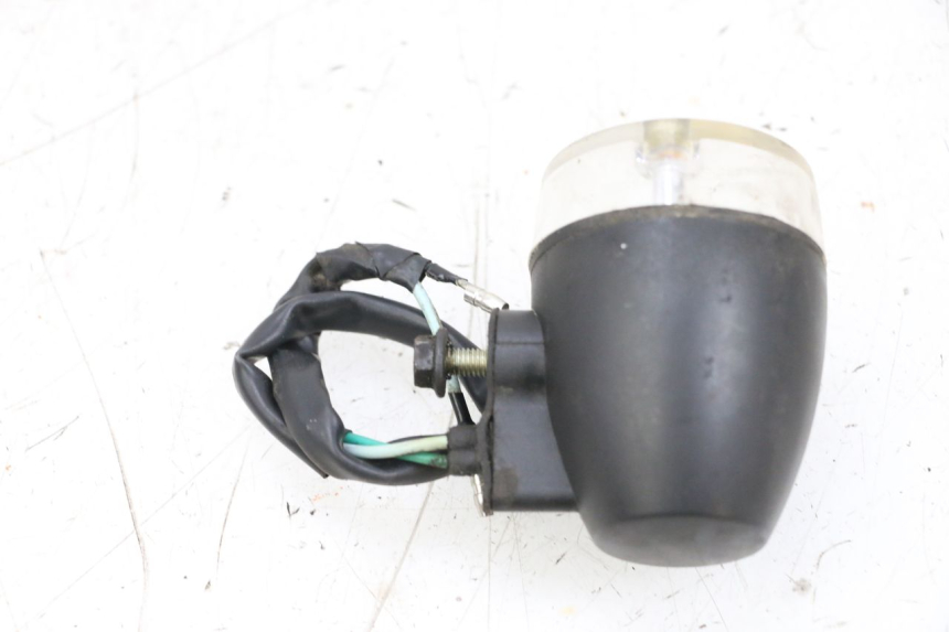 photo de ACHTERRECHTE KNIPPERLICHT SYM ORBIT 2 50 (2008 - 2014) - Zoom op gebruiksstaat