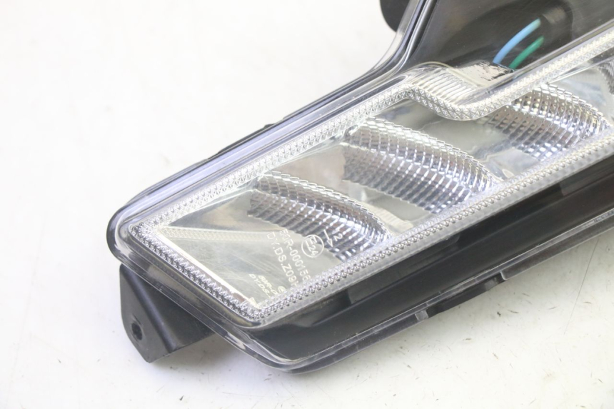 photo de ACHTERRECHTS KNIPPERLICHT EFUN PUSA 1 - Detail van het onderdeel