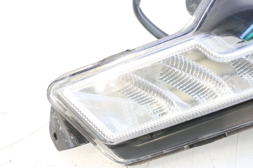 photo de ACHTERRECHTS KNIPPERLICHT EFUN PUSA 1 - Detail van het onderdeel