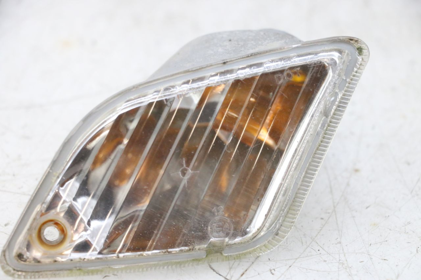 photo de ACHTERRECHTE KNIPPERLICHT PIAGGIO VESPA GTS SUPER IE 125 (2009 - 2016) - Detail van het onderdeel