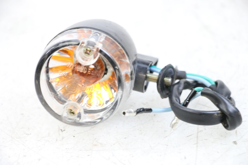 photo de ACHTERRECHTE KNIPPERLICHT SYM X-PRO 4T 50 (2014 - 2021) - Detail van het onderdeel