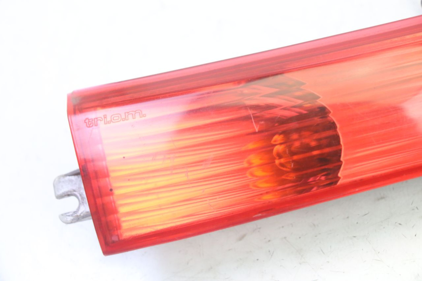 photo de ACHTERRECHTE KNIPPERLICHT PIAGGIO X8 125 (2004 - 2007) - Detail van het onderdeel
