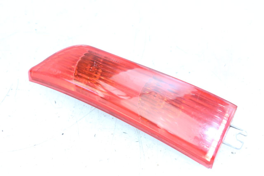 photo de ACHTERRECHTE KNIPPERLICHT PIAGGIO X8 125 (2004 - 2007) - Hoofdaanzicht