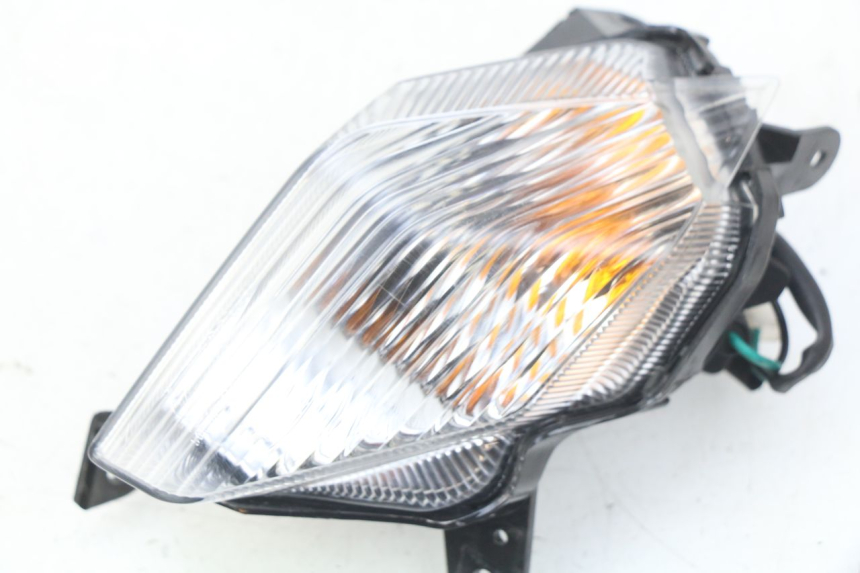 photo de ACHTERRECHTE KNIPPERLICHT YAMAHA XP T-MAX TMAX ABS 530 (2012 - 2015) - Detail van het onderdeel