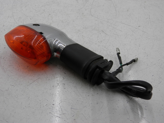 photo de ACHTERRECHTS KNIPPERLICHT YAMAHA YBR CUSTOM 125 (2008 - 2010) - Hoofdaanzicht