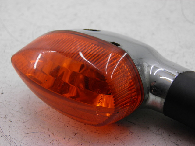 photo de ACHTERRECHTS KNIPPERLICHT YAMAHA YBR CUSTOM 125 (2008 - 2010) - Overzicht