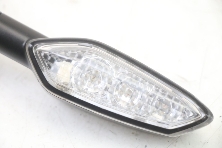 photo de ACHTERRECHTE KNIPPERLICHT YAMAHA YP T-MAX TMAX 530 (2017 - 2020) - Zoom op gebruiksstaat