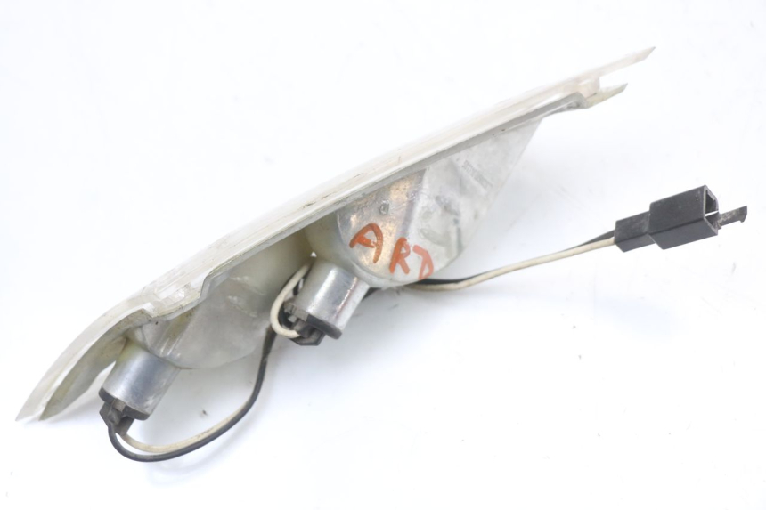 photo de RECHTS ACHTERKNIPPERLICHT PIAGGIO ZIP 2T 50 (2009 - 2019) - Staat van het oppervlak