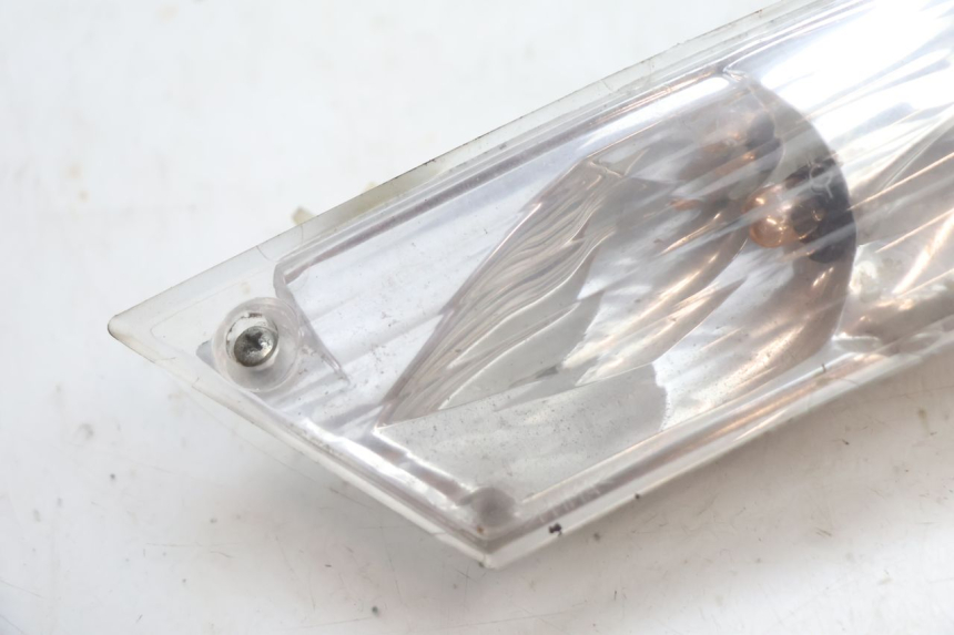 photo de RECHTER ACHTERKNIPPERLICHT PIAGGIO ZIP 4T 50 (2006 - 2017) - Detail van het onderdeel