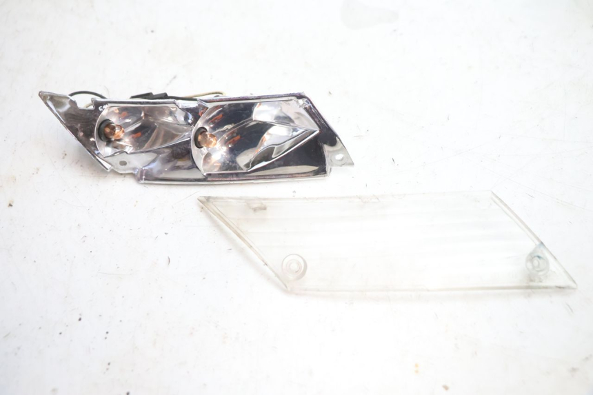 photo de RECHTS ACHTERKNIPPERLICHT PIAGGIO ZIP 4T 50 (2018 - 2020) - Technische close-up