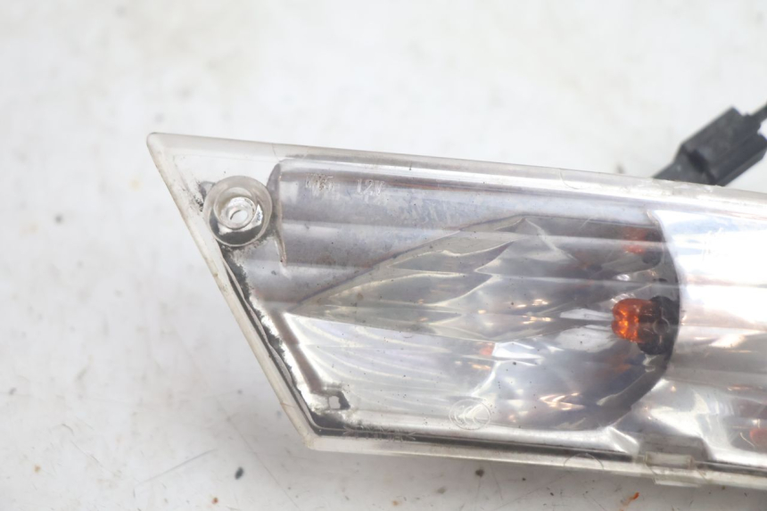 photo de RECHTER ACHTERKNIPPERLICHT PIAGGIO ZIP IGET 4T 50 (2021 - 2023) - Detail van het onderdeel