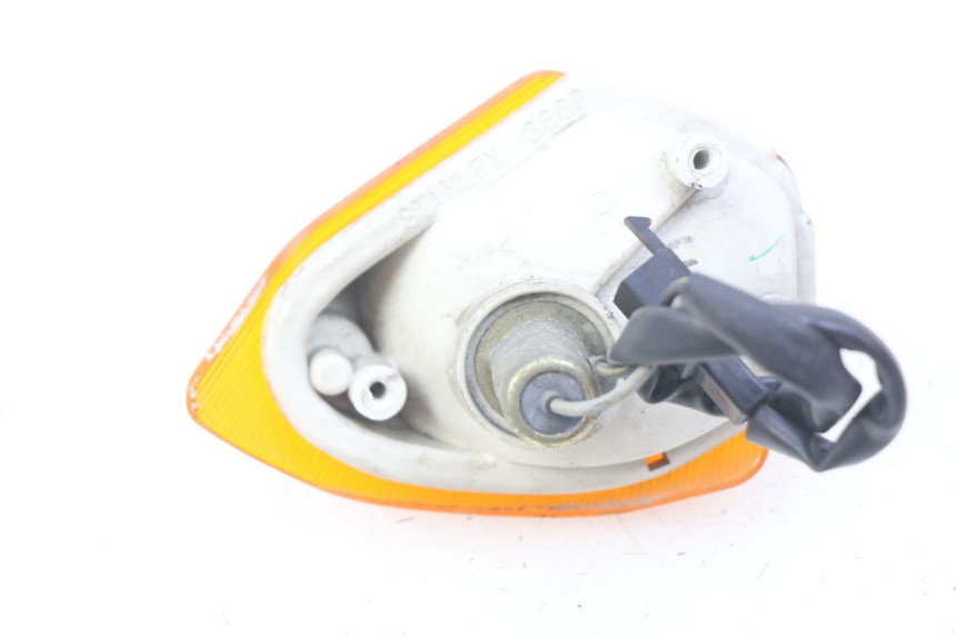 photo de ACHTERRECHTE KNIPPERLICHT KAWASAKI ZZR 600 (1995 - 2004) - Detail van het onderdeel