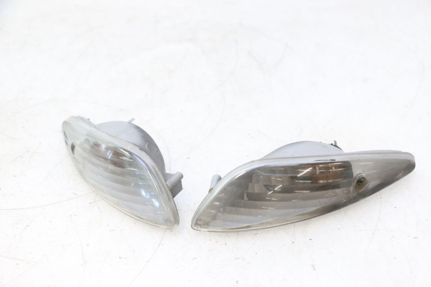 photo de ACHTERKNIPPERLICHT PEUGEOT ELYSTAR 50 (2002 - 2014) - Markeringen en referenties
