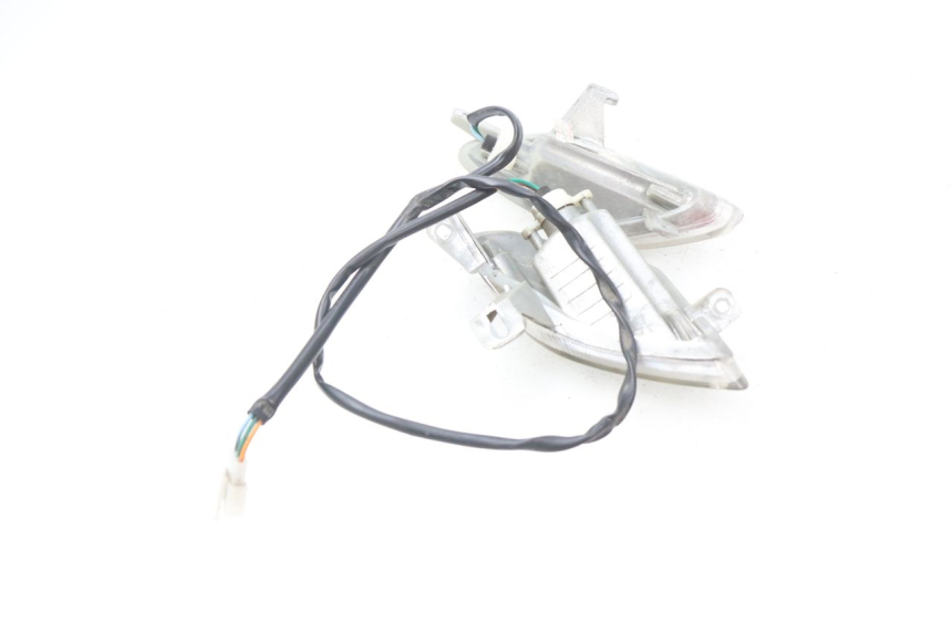 photo de ACHTERKNIPPERLICHT SYM FIDDLE 2 50 (2008 - 2013) - Zoom op gebruiksstaat