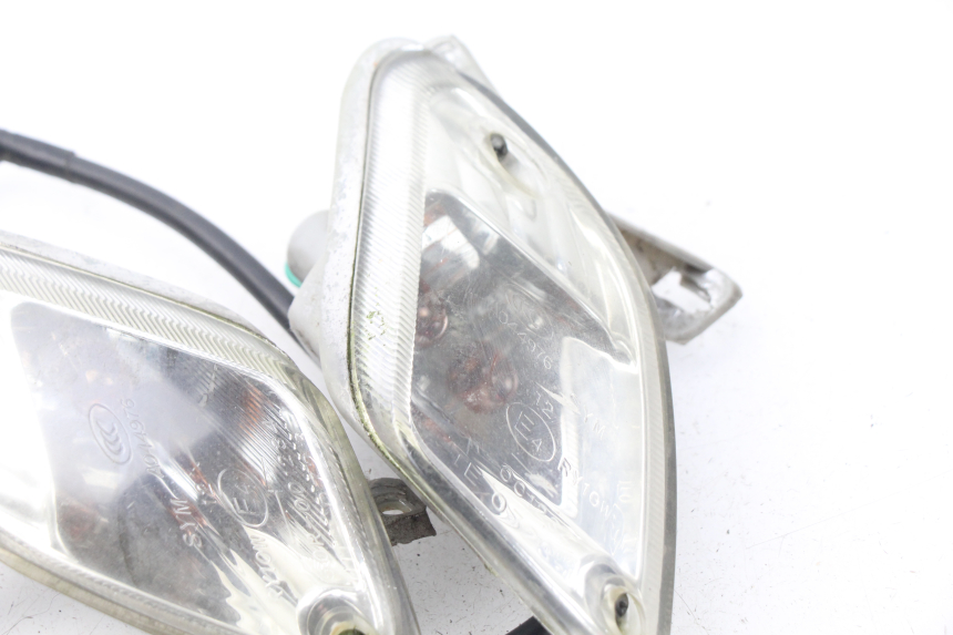 photo de ACHTERKNIPPERLICHT SYM FIDDLE 2 50 (2008 - 2013) - Zoom op gebruiksstaat