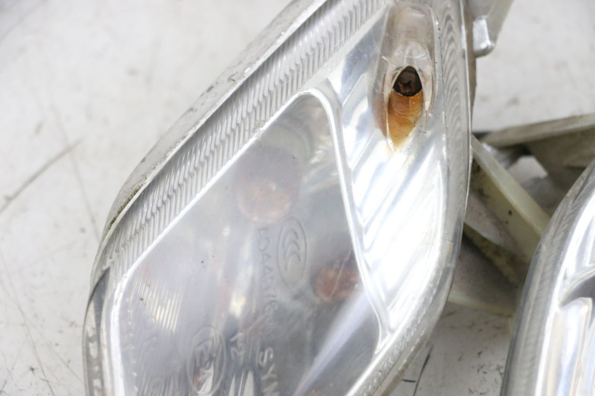 photo de ACHTERKNIPPERLICHT SYM FIDDLE 2 50 (2008 - 2013) - Detail van het onderdeel