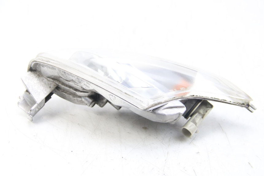 photo de ACHTERLINKS KNIPPERLICHT PIAGGIO BEVERLY 125 (2010 - 2015) - Zoom op gebruiksstaat