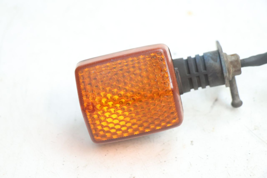 photo de LINKER ACHTERKNIPPERLICHT HONDA CB TWO FIFTY 250 (1991 - 2002) - Detail van het onderdeel
