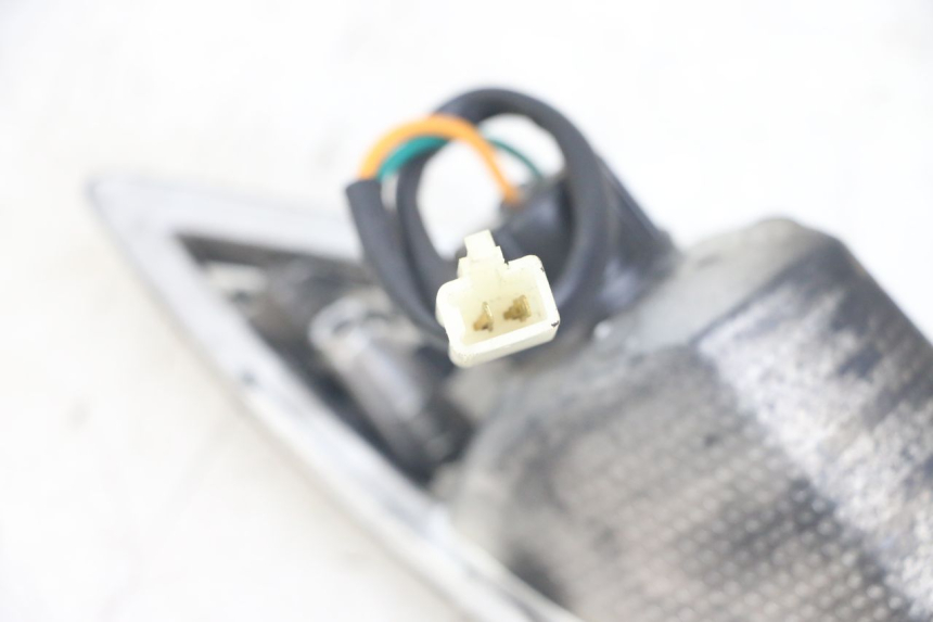 photo de ACHTERLINKS KNIPPERLICHT SYM FIDDLE 3 III 125 (2014 - 2020) - Technische close-up