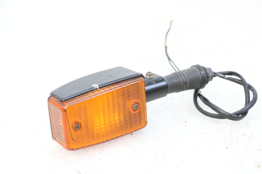 photo de ACHTERLINKS KNIPPERLICHT YAMAHA FJ 36Y 1100 (1984 - 1985) - Hoofdaanzicht