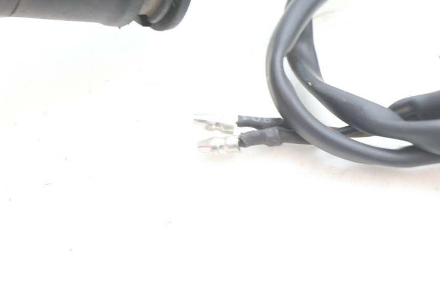 photo de LINKER ACHTERKNIPPERLICHT YAMAHA FZ8 800 (2010 - 2016) - Overzicht