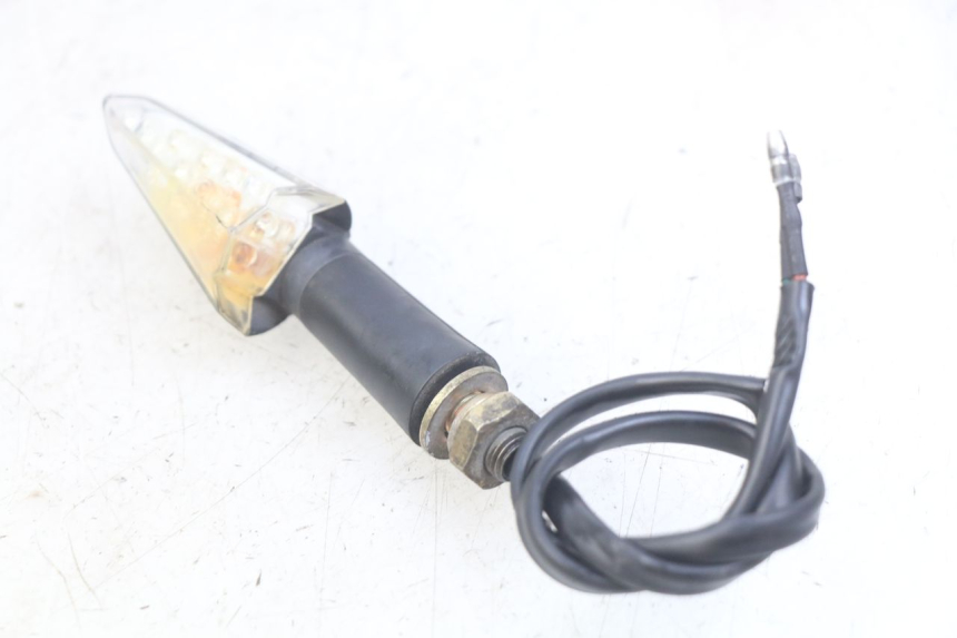 photo de ACHTERLINKS KNIPPERLICHT NECO GPX 4T 50 (2018 - 2022) - Andere kijkhoek