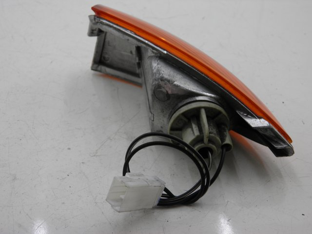 photo de ACHTERLINKS KNIPPERLICHT PIAGGIO FLY 100 (2006 - 2010) - Zoom op gebruiksstaat