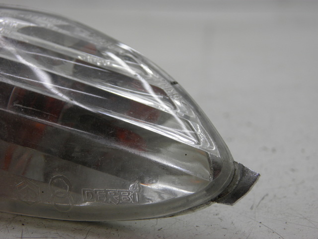 photo de ACHTERLINKS KNIPPERLICHT PIAGGIO LIBERTY 2T 50 (2004 - 2008) - Andere kijkhoek