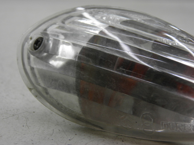 photo de ACHTERLINKS KNIPPERLICHT PIAGGIO LIBERTY 2T 50 (2004 - 2008) - Technische close-up