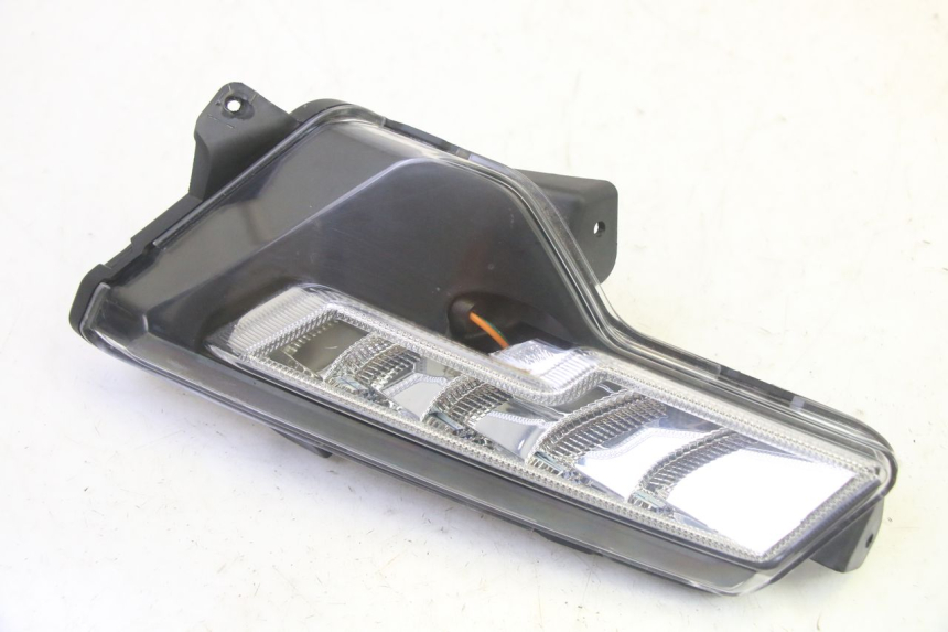 photo de ACHTERLINKS KNIPPERLICHT EFUN PUSA 1 - Hoofdaanzicht